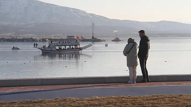 Beyşehir Gölü'nde tekne turları başladı
