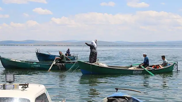 Beyşehir Gölünde av yasağı sona eriyor
