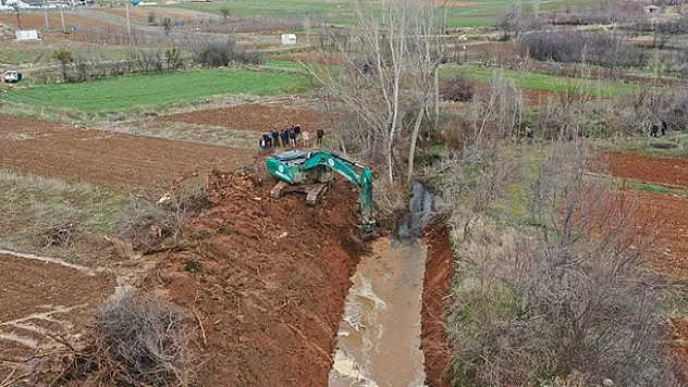 Beyşehir'in akarsularında rusubat temizliği