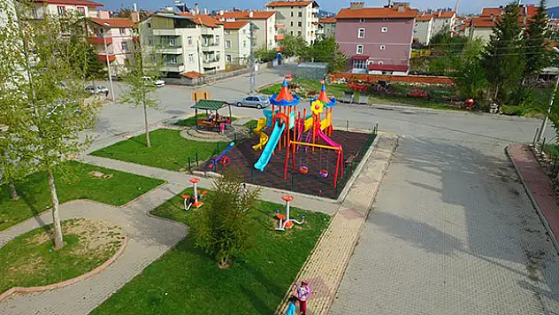 Beyşehir'in parklarında yeni nesil oyun grubu dönemi