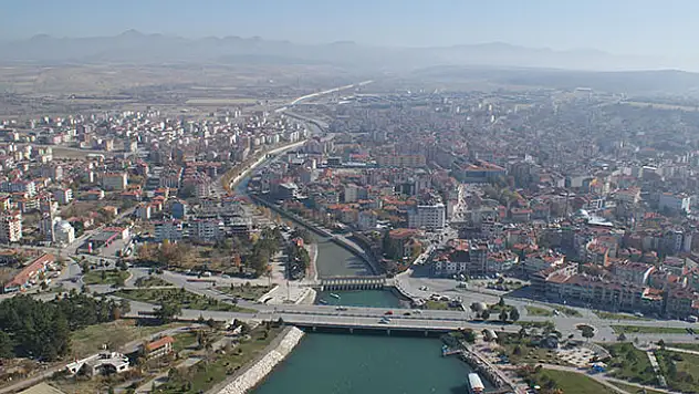 Beyşehir kent merkezine elektrik verilmeye başlandı