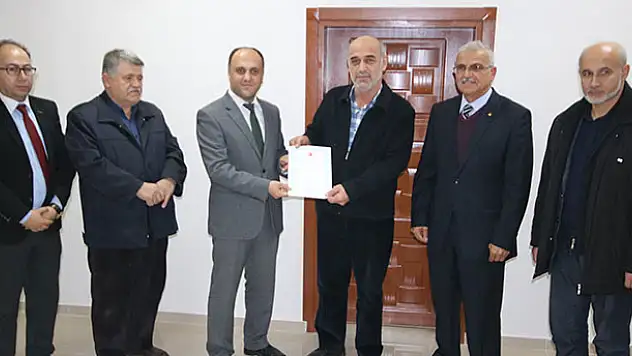 Beyşehir OSB'de ilk tapu sevinci