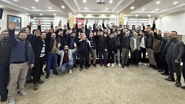 Beyşehir'de berber esnafı istişare toplantısında buluştu