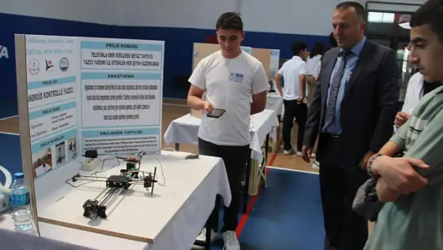 Beyşehir'de Bilim Fuarı açıldı
