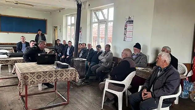 Beyşehir'de çiftçi eğitim toplantıları sürüyor
