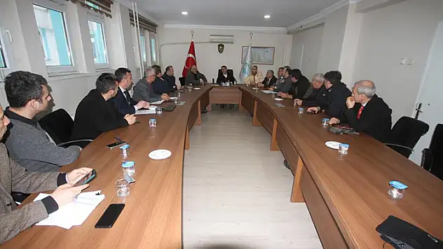 Beyşehir'de depremzedeler için yardım kampanyası
