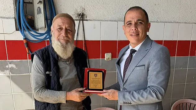 Beyşehir'de esnaf ve sanatkarlara şükran plaketi verildi