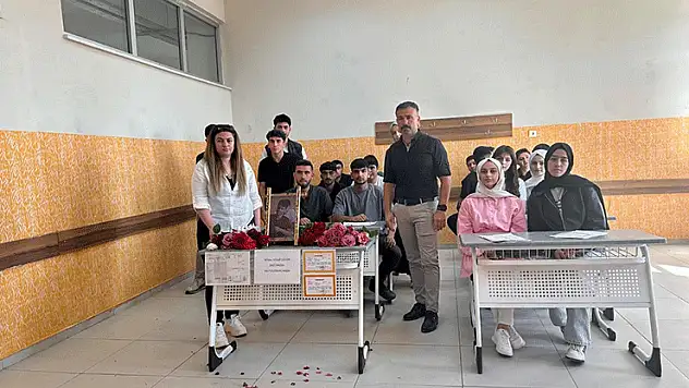 Beyşehir'de kazada can veren karne gününde Furkan unutulmadı