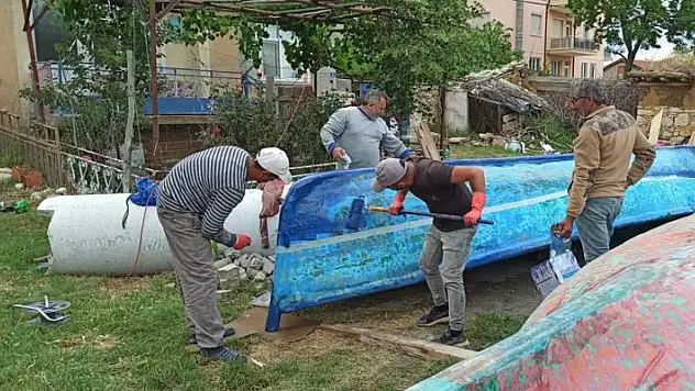 Beyşehir'de tatlı su balığı avcıları yeni sezon hazırlıklarına başladı
