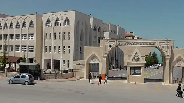 Beyşehir'de üniversite öğrencileri eğitim