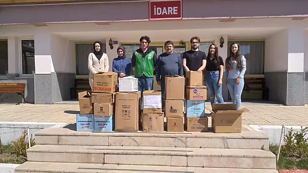 Beyşehir'de üniversiteli öğrencilerden ihtiyaç sahiplerine anlamlı yardım

