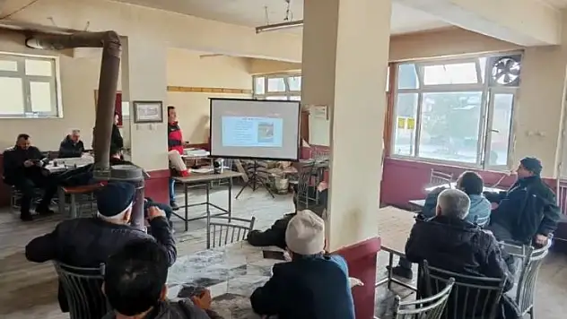 Beyşehir'de üreticilere hayvan sağlığı eğitimi