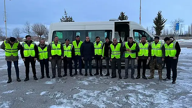 Beyşehir'in gönüllü iş makinesi operatörleri deprem bölgesi yolcusu
