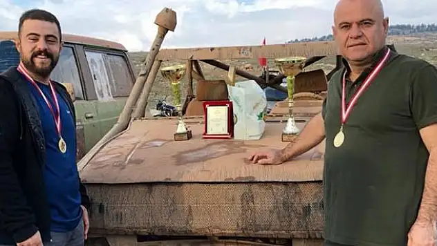 Beyşehirli off-road pilotları ilçeye kupalarla döndü
