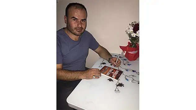 Beyşehirli öğretmen Berke Han'ın hayatını romanlaştırdı