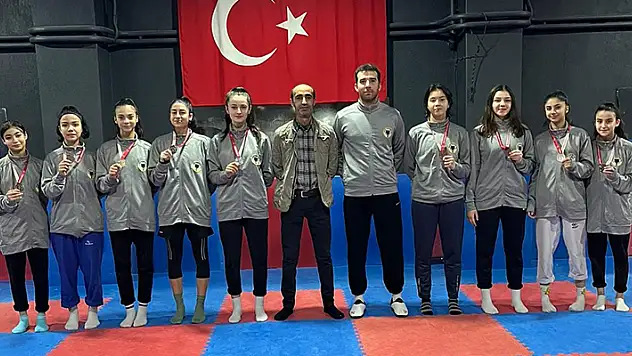 Beyşehirli tekvandocular 9 madalya kazandı