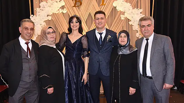 Beyza ile İbrahim evlilik yolunda ilk adımı attı

