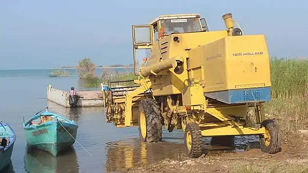 Biçerdöveri adaya özel sal ile götürdüler