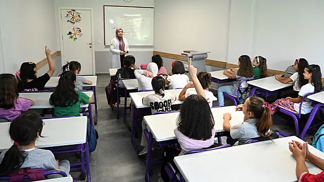 Bilgehanelerde yeni dönem heyecanı 14 bin öğrenciyle başladı
