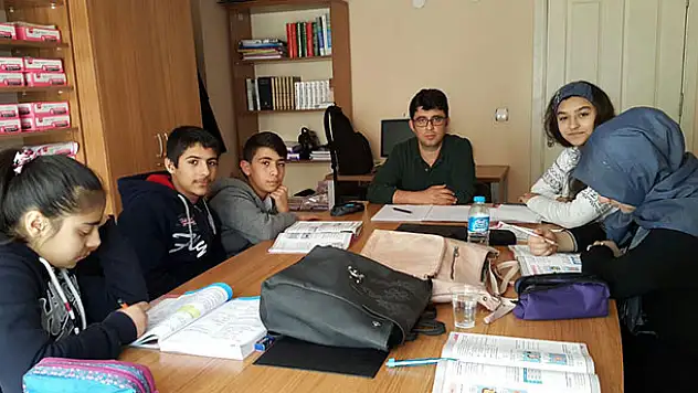 Bilgi Merkezi'ne kayıtlar sona eriyor