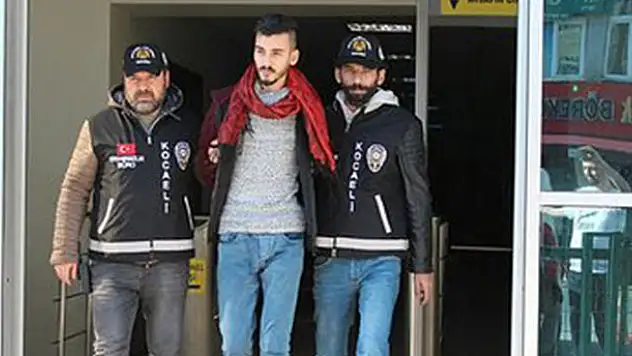 Bilgisayar yerine çakıl taşı göndermek isteyen şahıslar suçüstü yakalandı