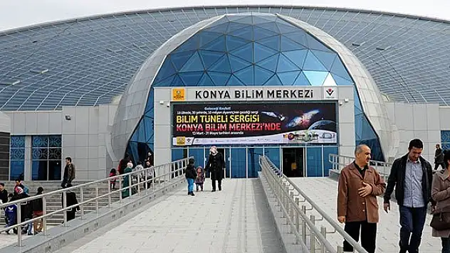 Bilim Merkezi ziyaretçi akınına uğruyor