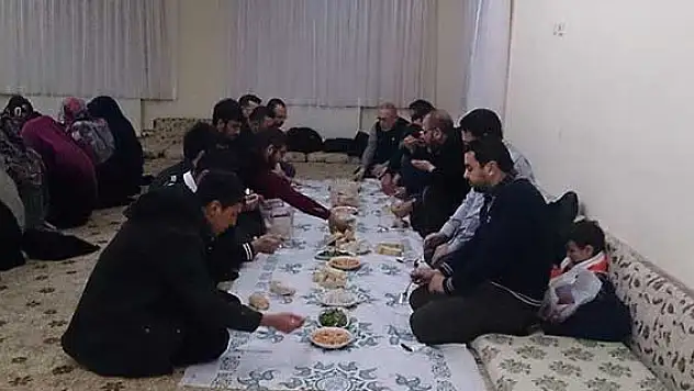 BİMDER üyeleri, derneğin burs verdiği öğrencilerle buluştu