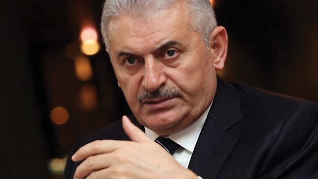 Binali Yıldırım bir adım önde