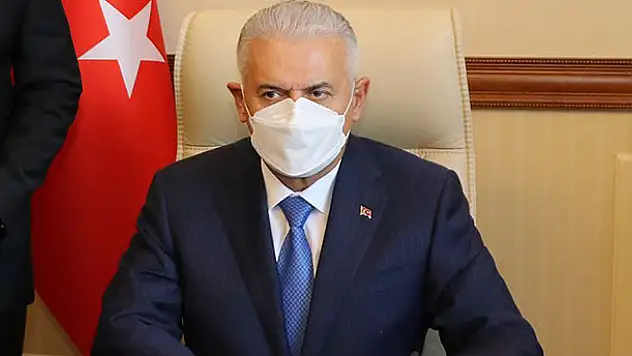 Binali Yıldırım, Kovid-19 testinin negatif çıktığını duyurdu