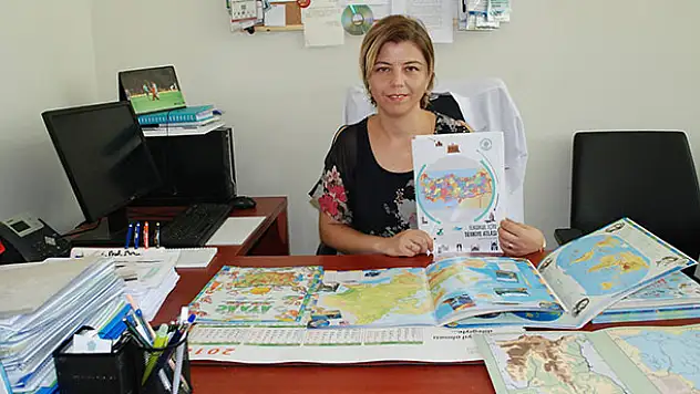 Bir ilke imza attı
