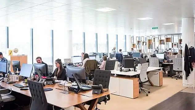 Bir ülke daha haftada 4 gün çalışma sistemine geçiyor! 45 şirkette denenecek
