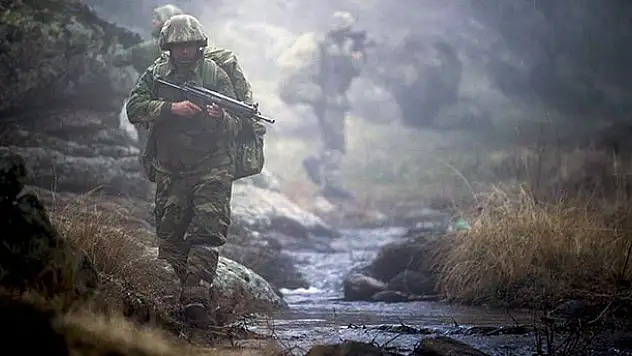 Biri gri kategoride aranan 4 PKK'lı terörist teslim oldu