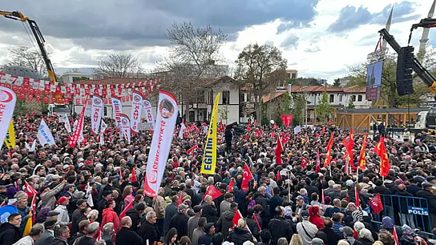 Başkan Yavaş Konya mitinginde konuştu: 'Engellemelere rağmen hizmet ettik'