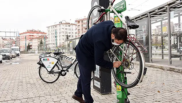 Bisiklet şehri Konya'da bisiklet tamir istasyonlarının sayısını 35'e yükseltildi