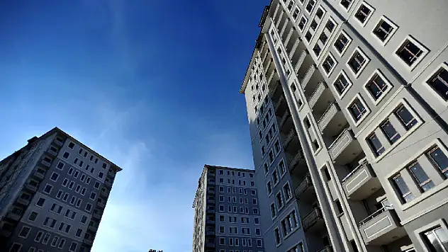 Bitlis'te kamu lojmanları satışa sunuldu
