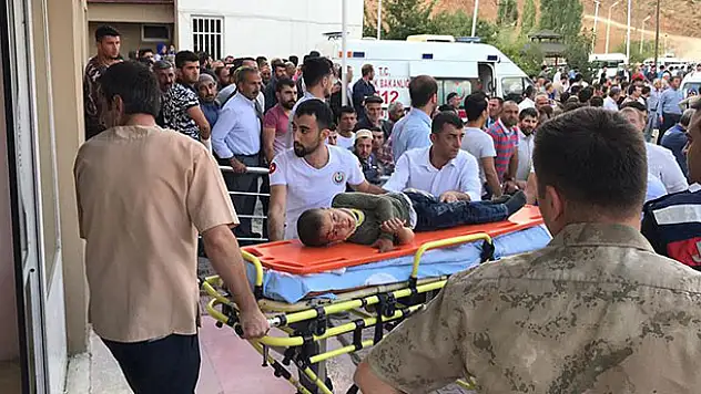 Bitlis'te minibüs şarampole devrildi: 10 ölü, 7 yaralı