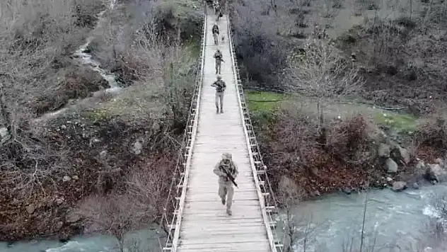 Bitlis'te PKK'nın kış üslenmesine operasyon
