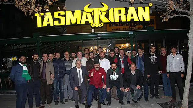Biz bir aileyiz
