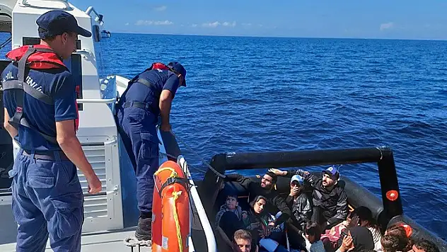 Bodrum'da 114 düzensiz göçmen karaya çıkarıldı: 3 gözaltı
