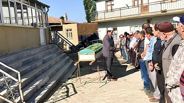 Boğularak hayatını kaybeden genç toprağa verildi