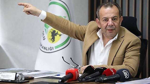 Bolu Belediye Başkanı Tanju Özcan CHP'den ihraç edildi

