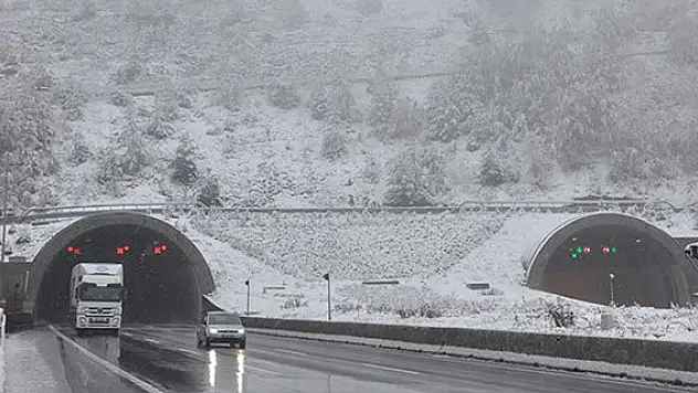 Bolu'da kar yağışı etkisini gösterdi