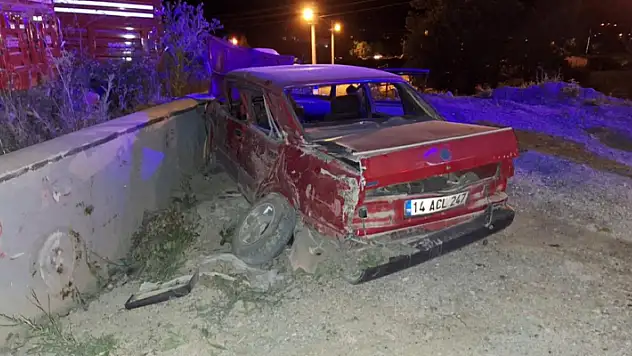 Bolu'da otomobil duvara çarptı: 1 ölü
