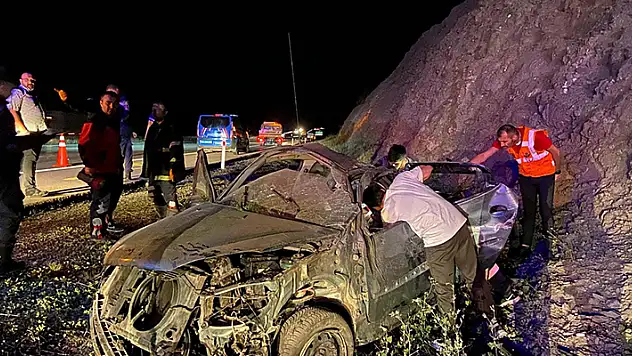 Bolu'da otomobil takla attı: 1 ölü, 2 yaralı
