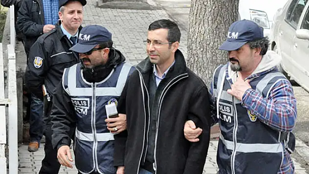 Bolu'da yasadışı dinleme operasyonunda polisler adliyeye sevk edildi