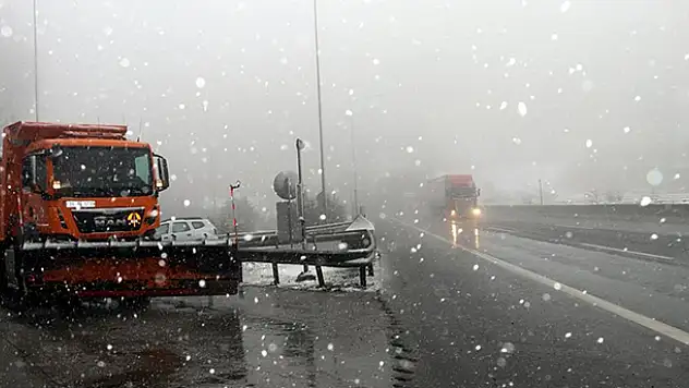 Bolu Dağı'nda kar yağışı başladı