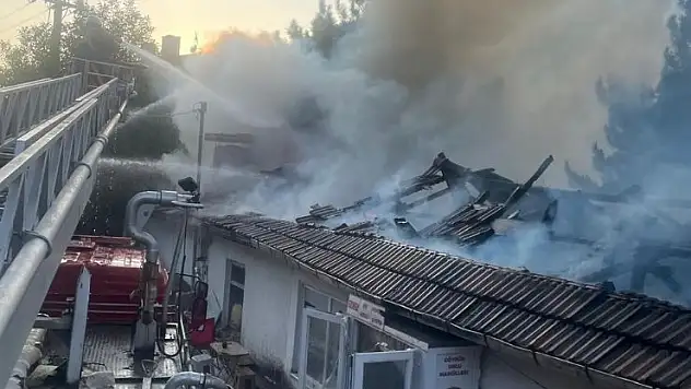 Bolu'da ekmek teknesi yanarak kül oldu