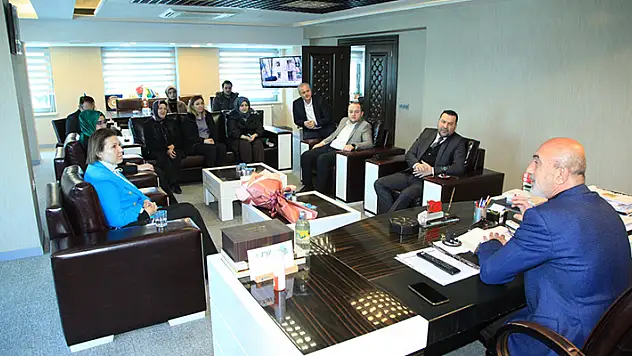 Bölük ve Özekin Başkan Angı ile görüştü

