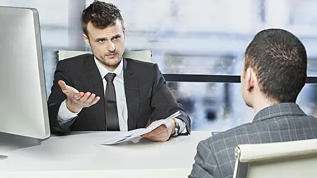 Borç istemek işverene fesih hakkı doğuruyor