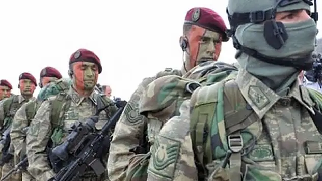 Bordo Bereliler El Bab'a girdi